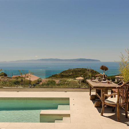 Hilaritas Luxury Suites Sea View, Private Pool & Jacuzzi Paradise Ratzaklion Bagian luar foto