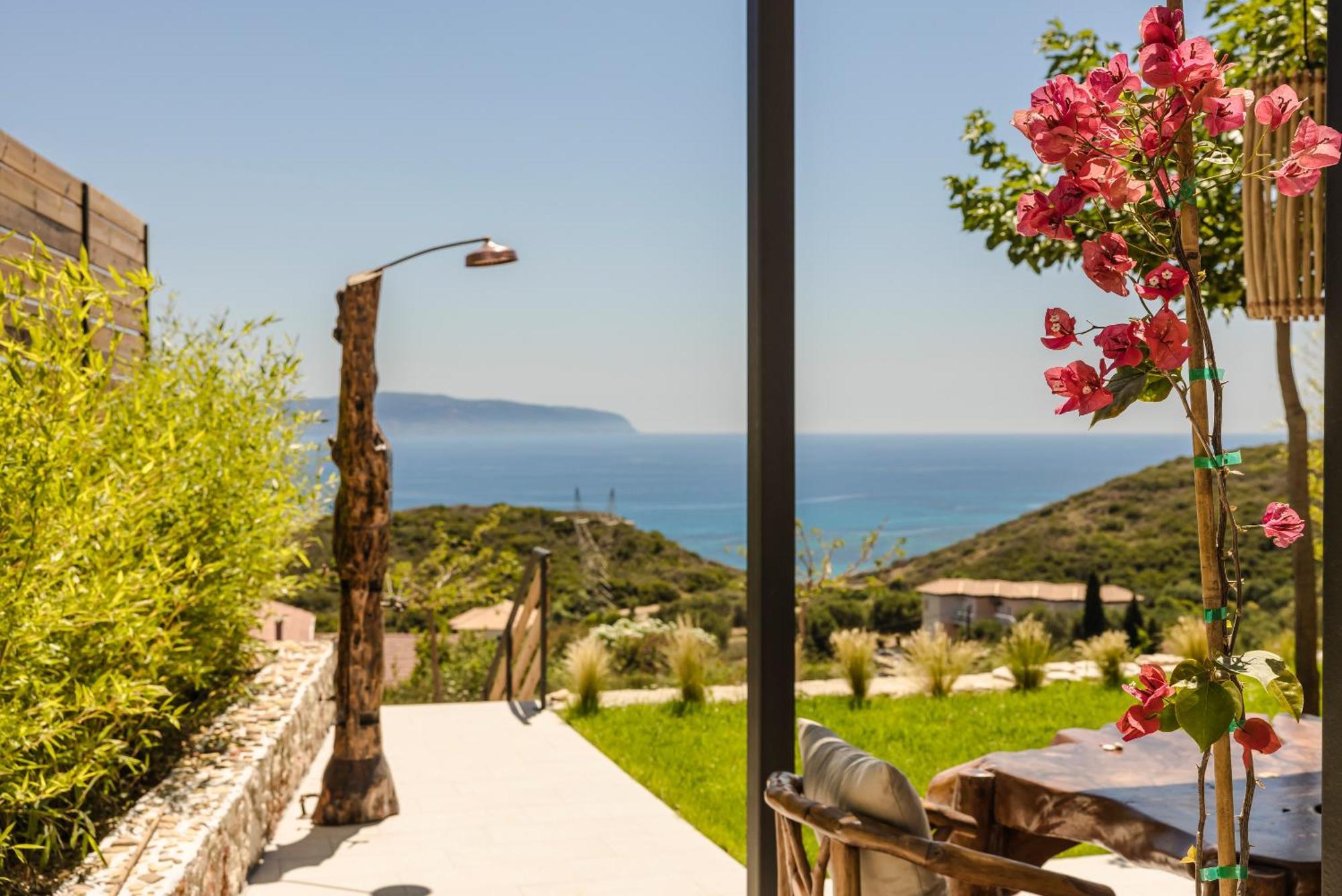 Hilaritas Luxury Suites Sea View, Private Pool & Jacuzzi Paradise Ratzaklion Bagian luar foto