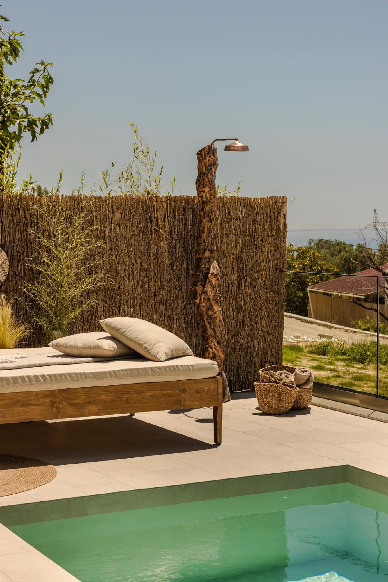 Hilaritas Luxury Suites Sea View, Private Pool & Jacuzzi Paradise Ratzaklion Bagian luar foto
