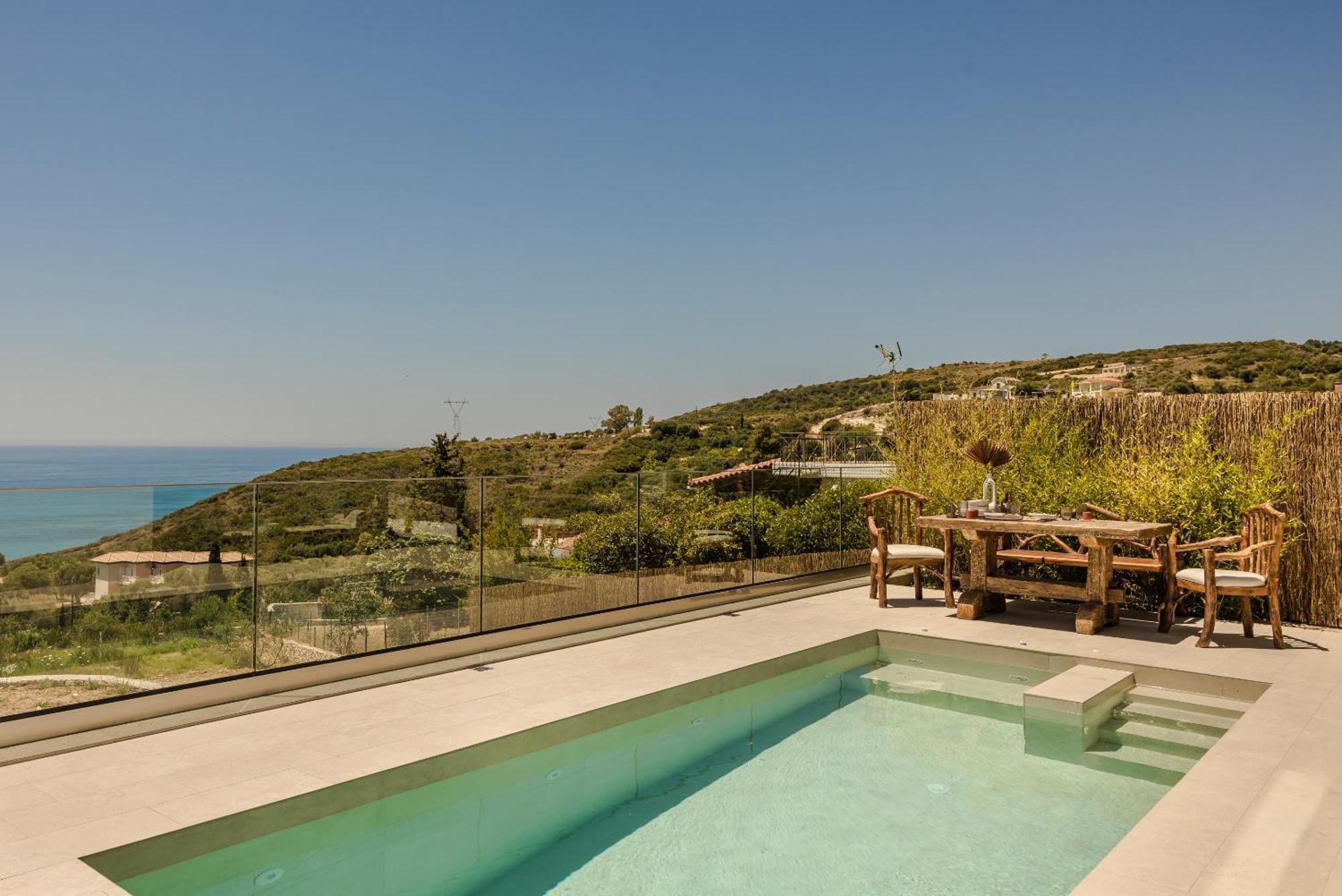 Hilaritas Luxury Suites Sea View, Private Pool & Jacuzzi Paradise Ratzaklion Bagian luar foto