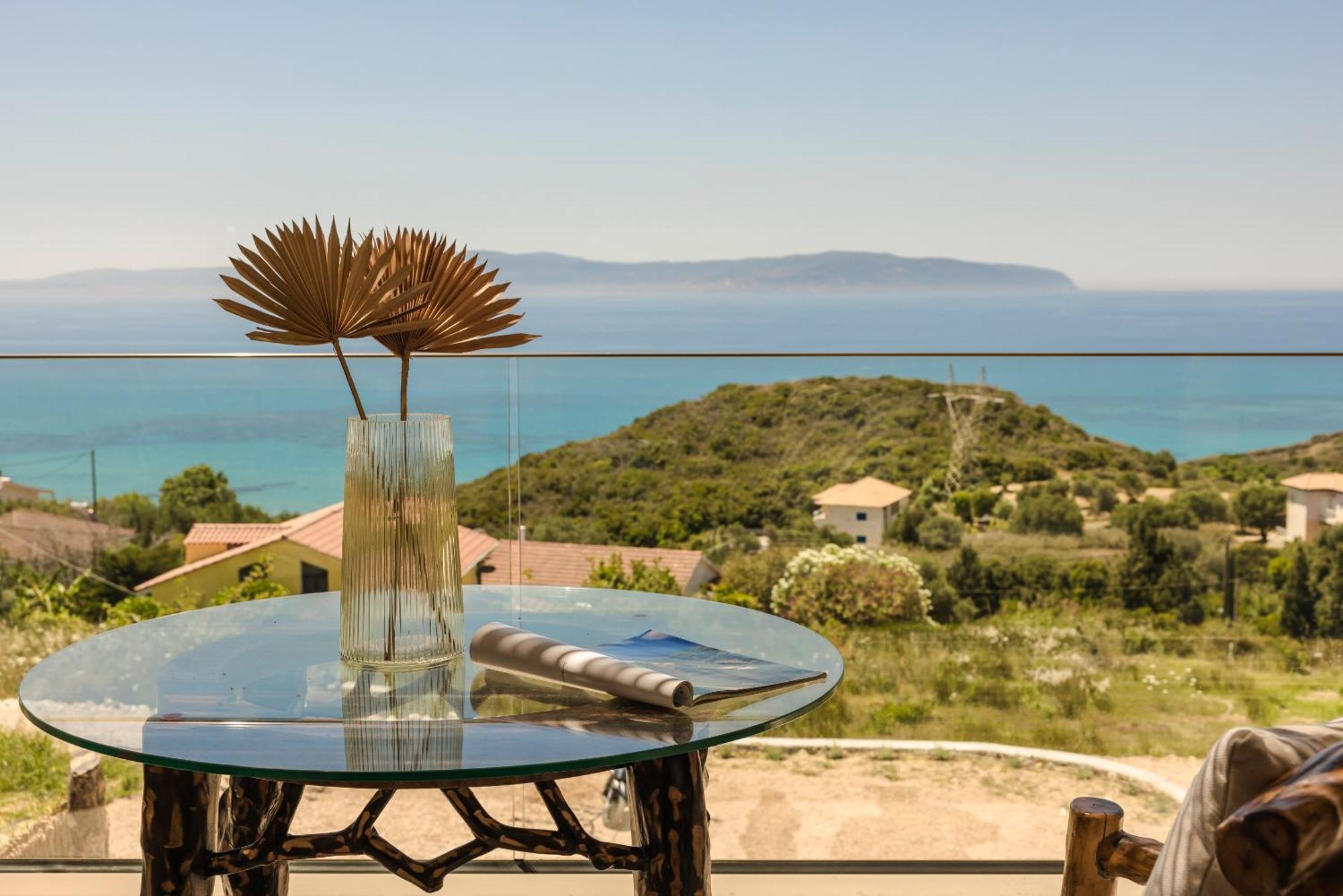 Hilaritas Luxury Suites Sea View, Private Pool & Jacuzzi Paradise Ratzaklion Bagian luar foto