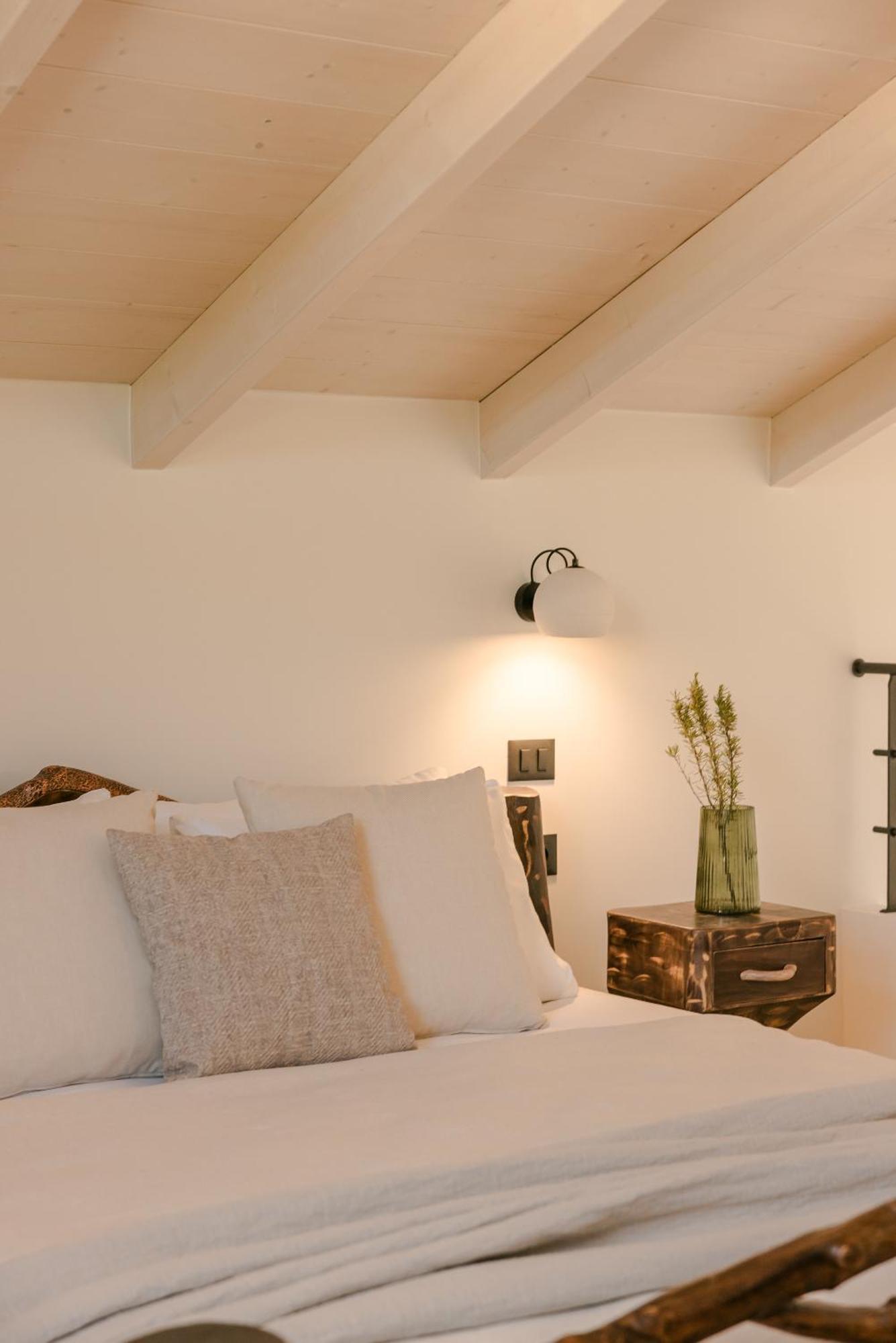 Hilaritas Luxury Suites Sea View, Private Pool & Jacuzzi Paradise Ratzaklion Bagian luar foto