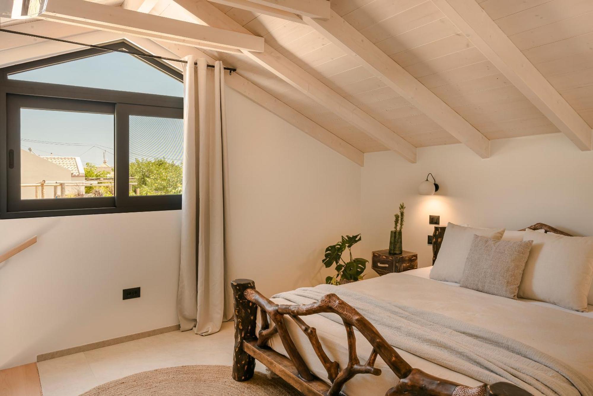 Hilaritas Luxury Suites Sea View, Private Pool & Jacuzzi Paradise Ratzaklion Bagian luar foto